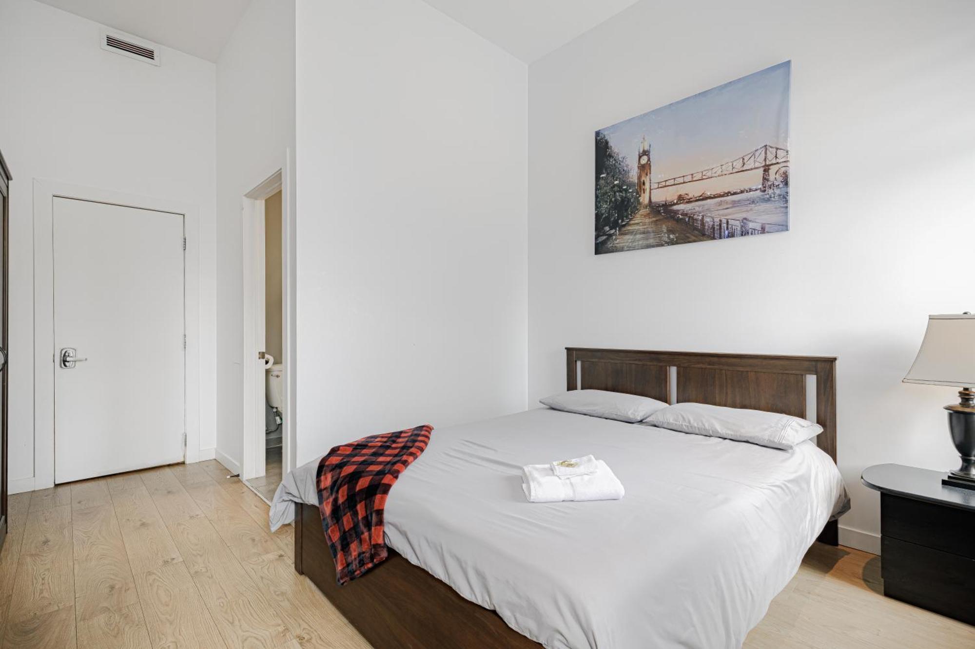 Homa Homestay Hotel By Olympic Stadium Montreal Auberge-Hostel Exteriör bild