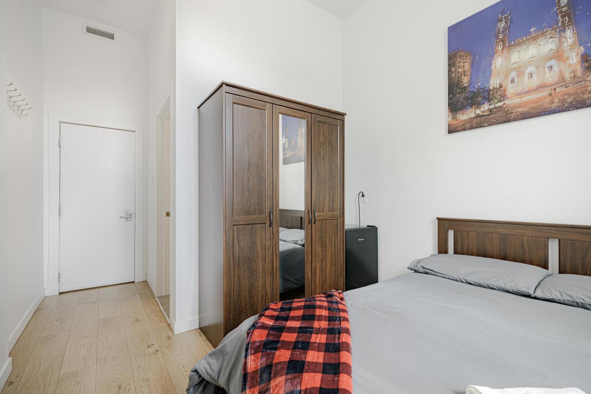 Homa Homestay Hotel By Olympic Stadium Montreal Auberge-Hostel Exteriör bild